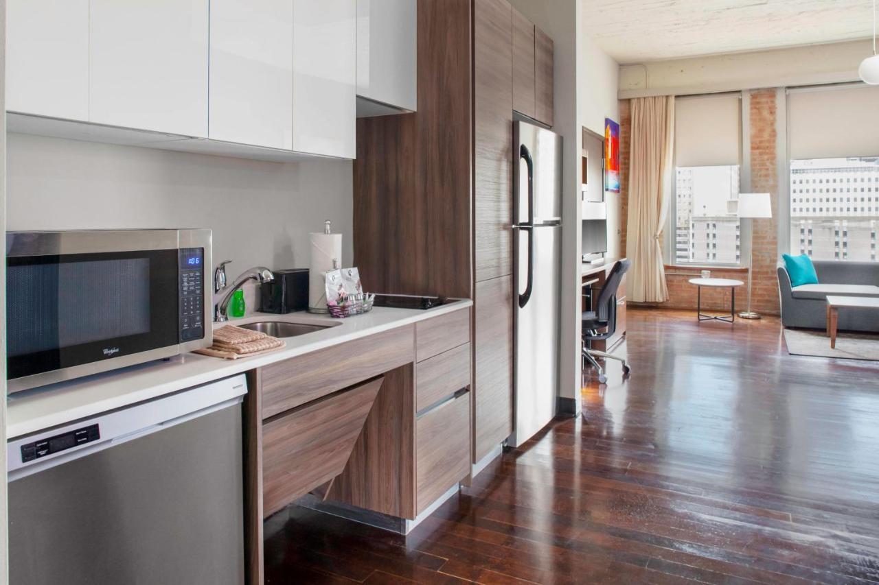 Towneplace Suites By Marriott Dallas Downtown Bagian luar foto