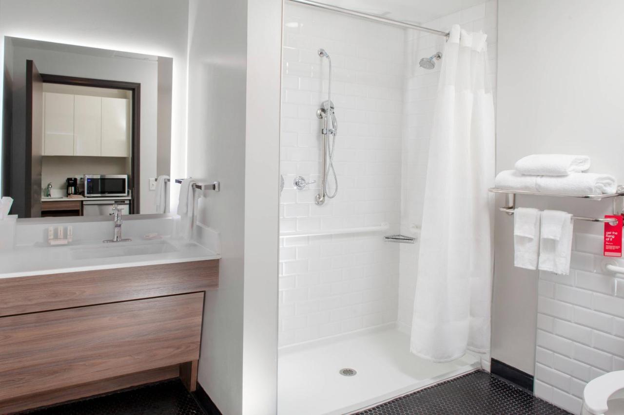 Towneplace Suites By Marriott Dallas Downtown Bagian luar foto