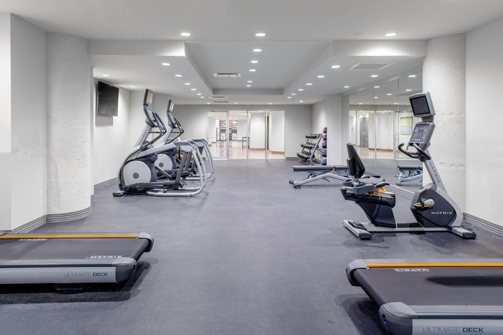 Towneplace Suites By Marriott Dallas Downtown Bagian luar foto