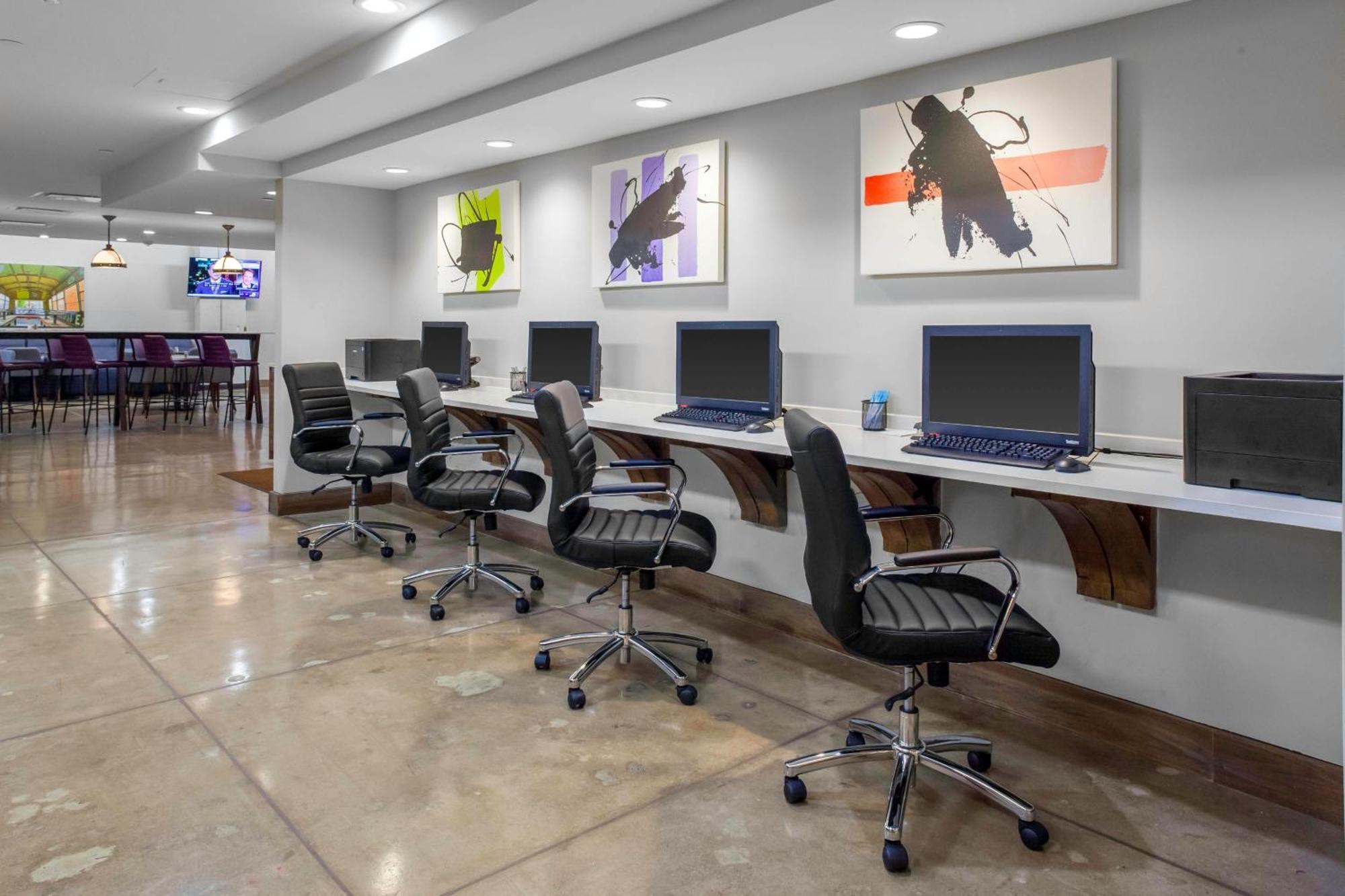 Towneplace Suites By Marriott Dallas Downtown Bagian luar foto